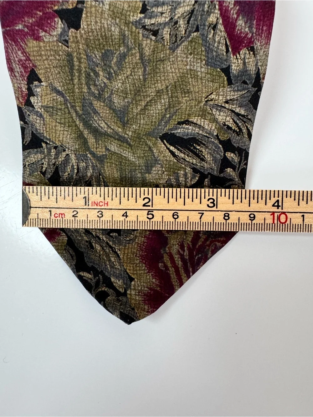 Vintage 90’s Backrach Dark Moody Burgundy & Green Floral 100% Silk Tie